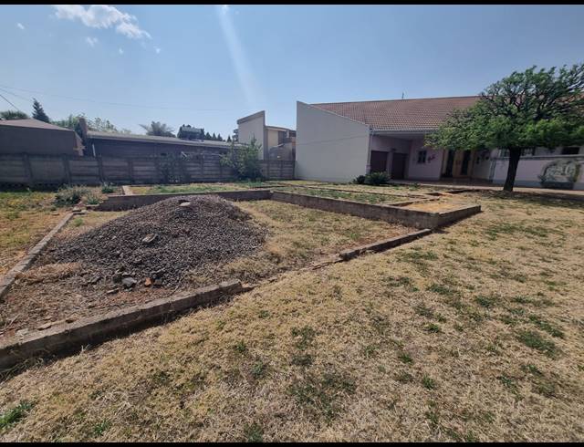 777M² VACANT LAND FOR SALE IN VANDERBIJLPARK SW 5